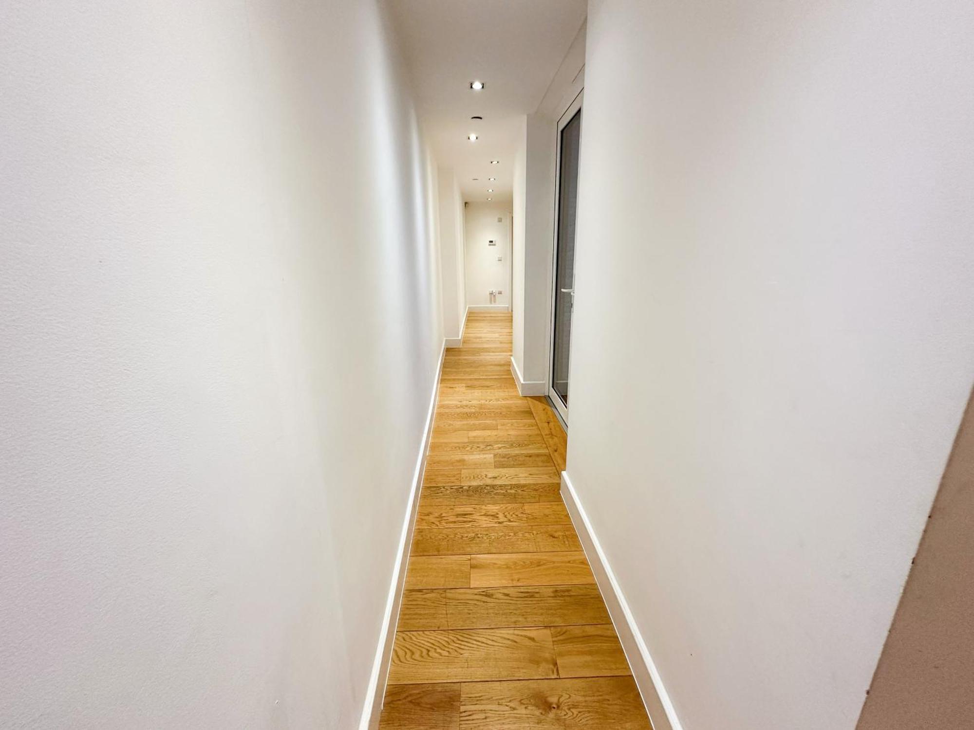 Chic 3 Bedroom Flat With Private Terrace In Holloway Near Finsbury Park Лондон Экстерьер фото